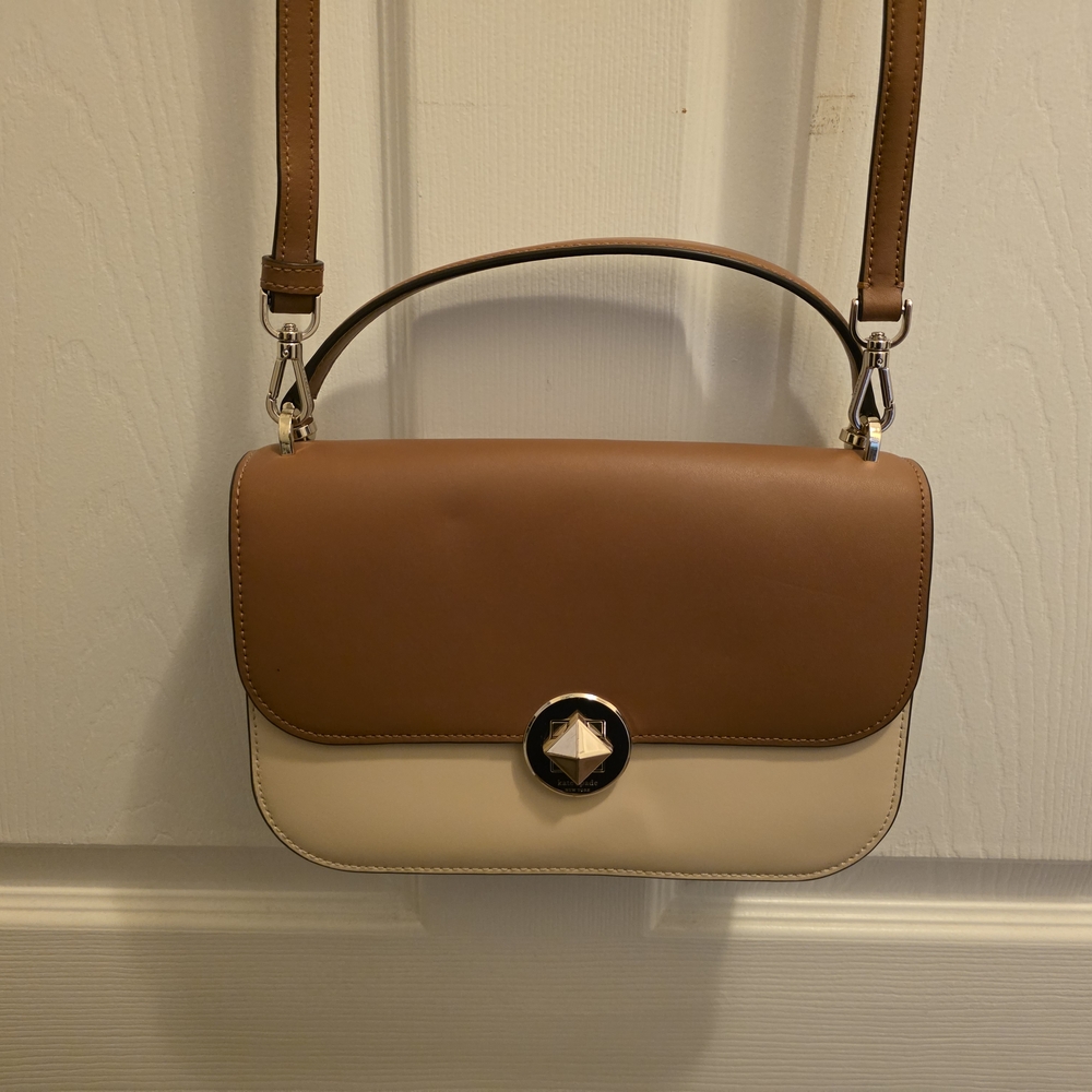 Elegant Tan and Cream Women's Bag